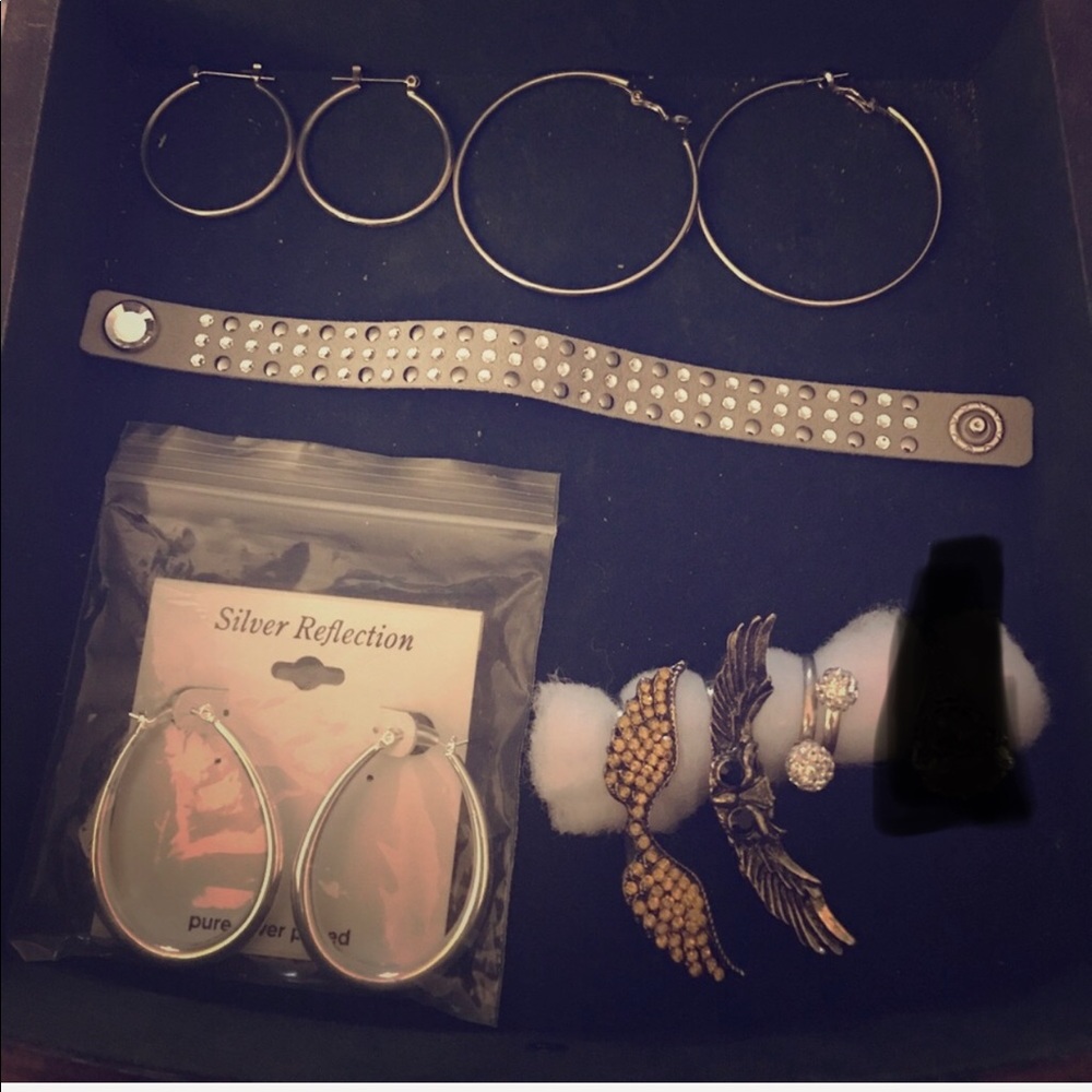 Fashion jewelry bundle!!